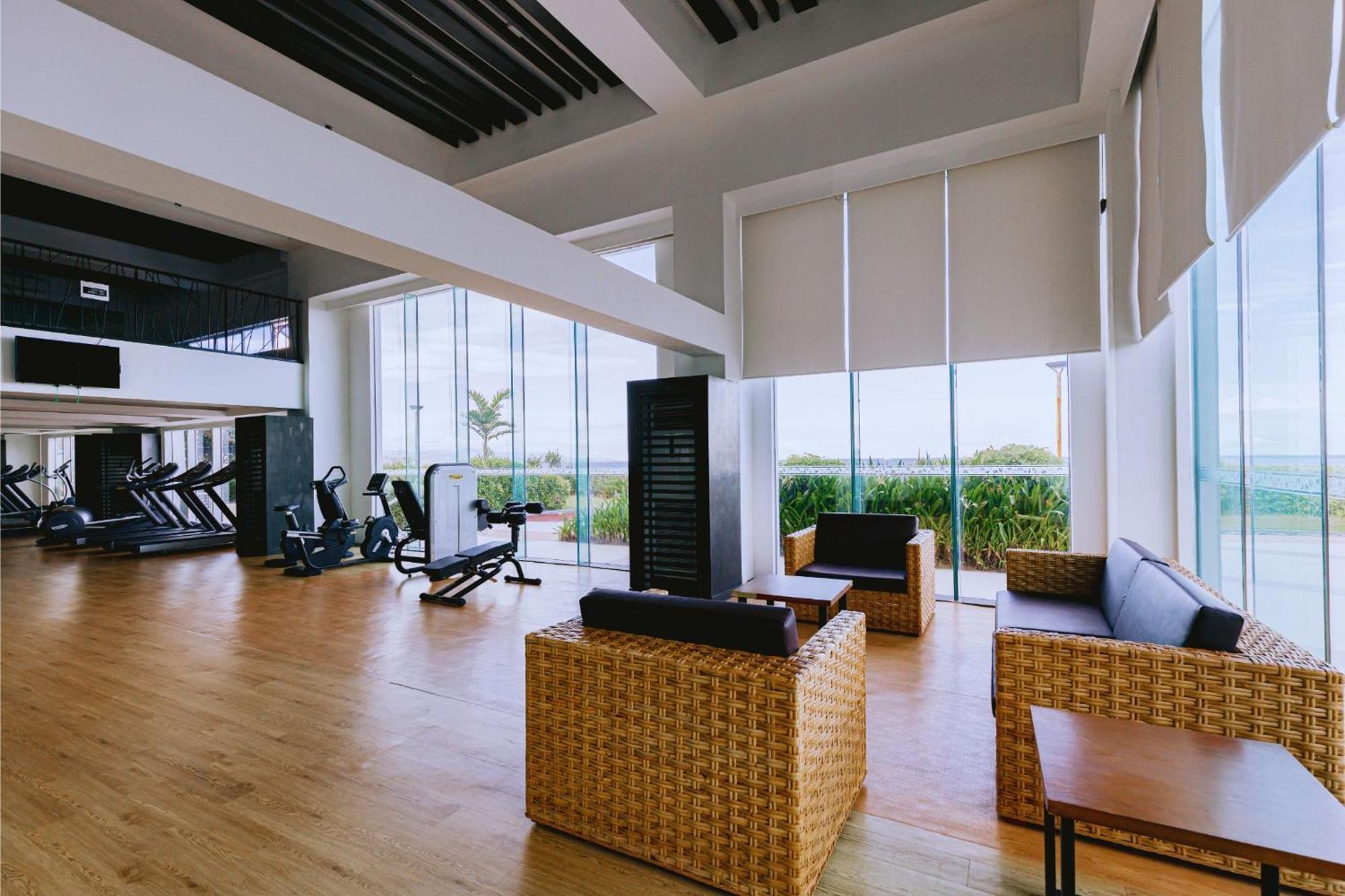 Arterra Seaview Resort Île de Mactan Extérieur photo