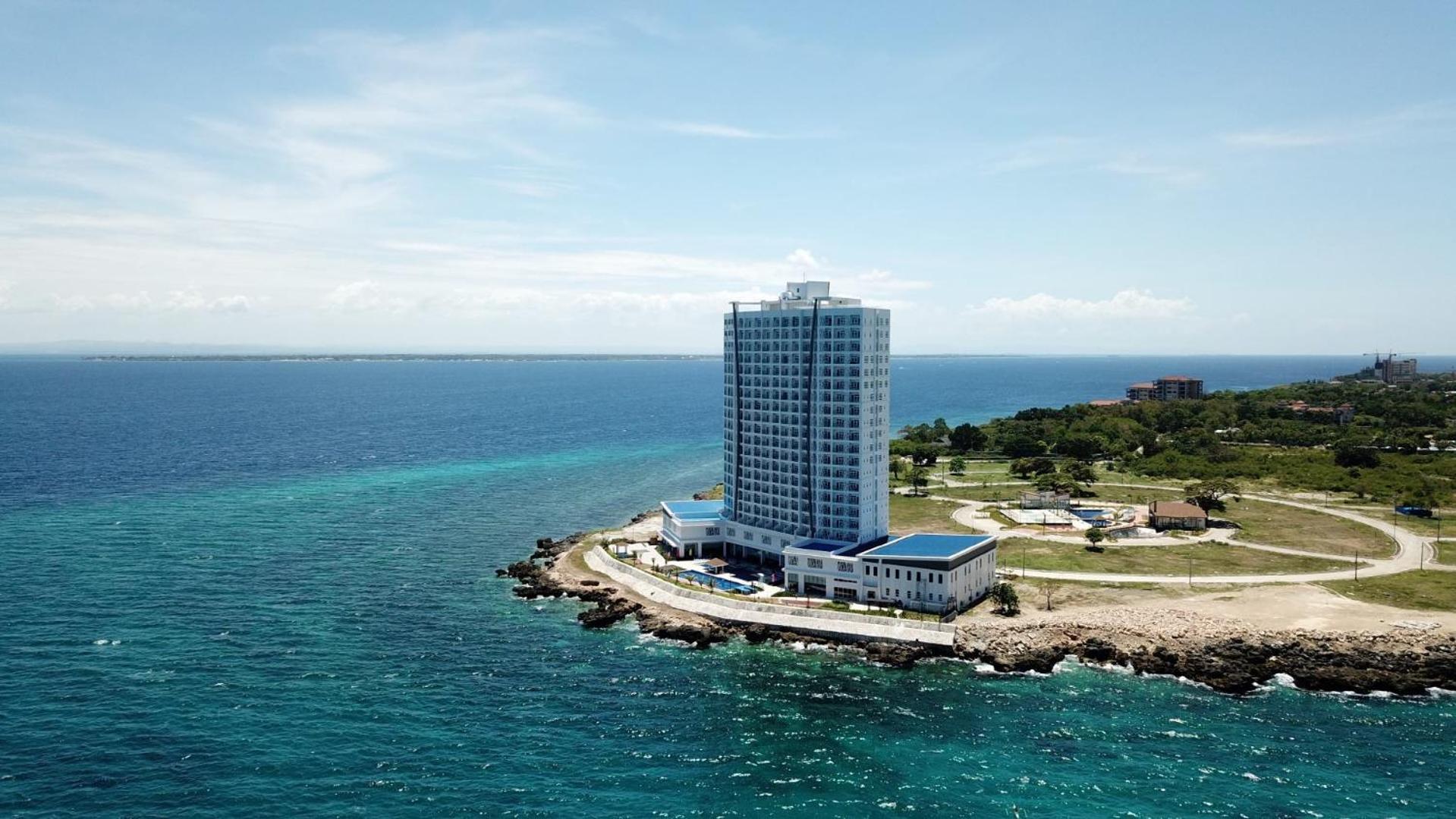 Arterra Seaview Resort Île de Mactan Extérieur photo