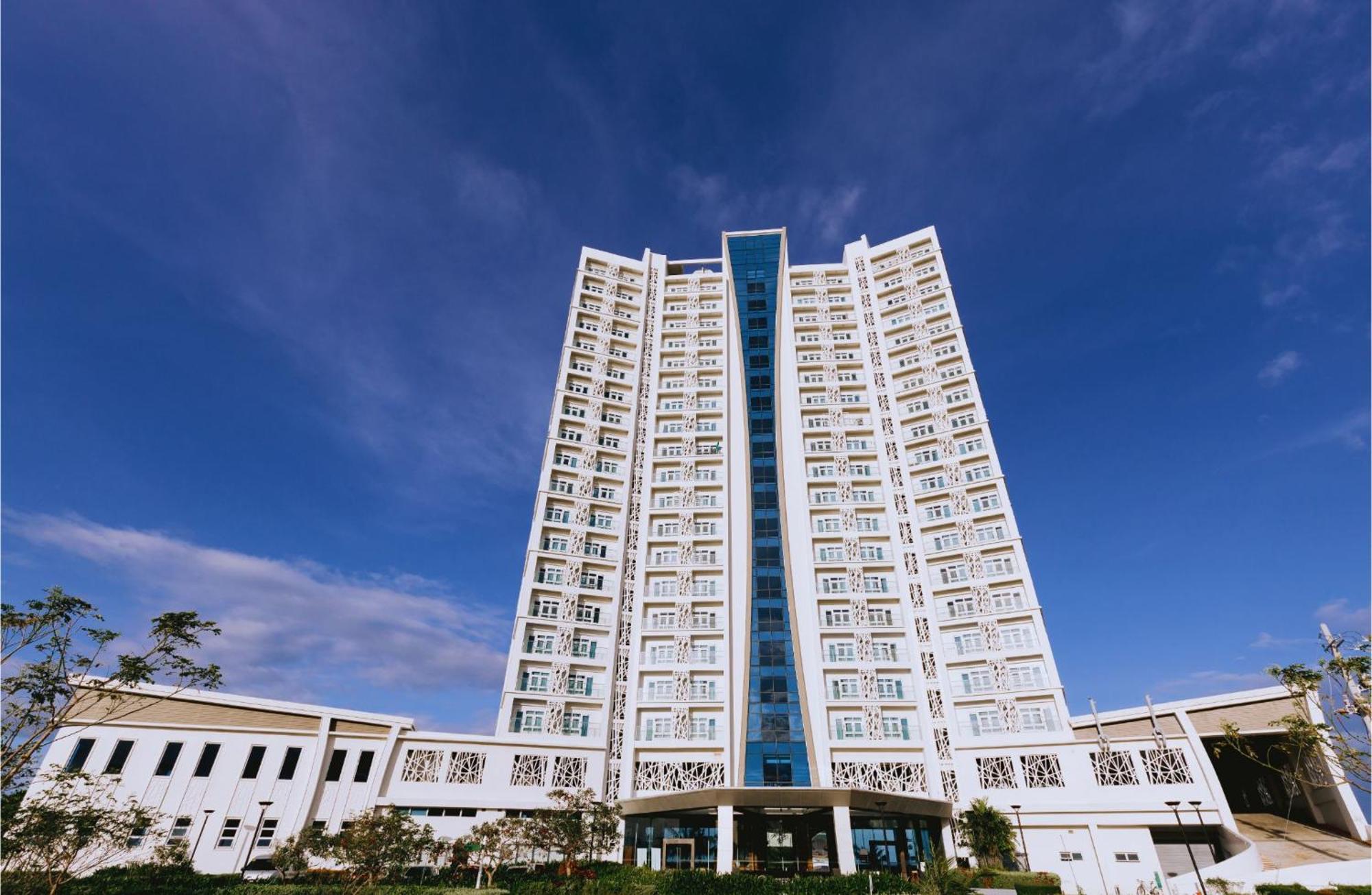 Arterra Seaview Resort Île de Mactan Extérieur photo